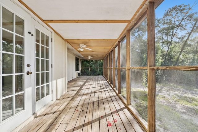 42146 PINE VALLEY DRIVE, Paisley, FL 32767