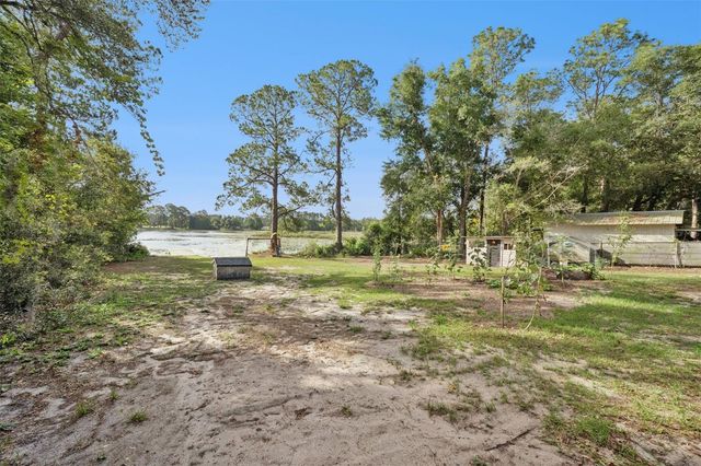 42146 PINE VALLEY DRIVE, Paisley, FL 32767