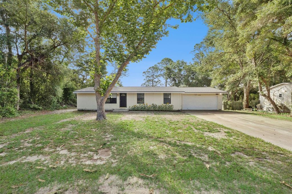 42146 PINE VALLEY DRIVE, Paisley, FL 32767