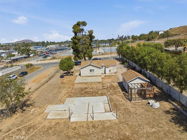 936 2nd, Norco, CA 92860