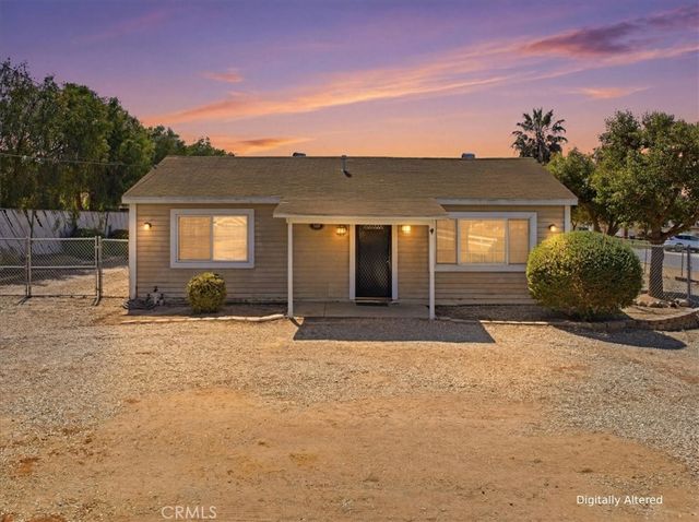 936 2nd, Norco, CA 92860