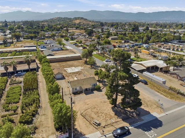 936 2nd, Norco, CA 92860