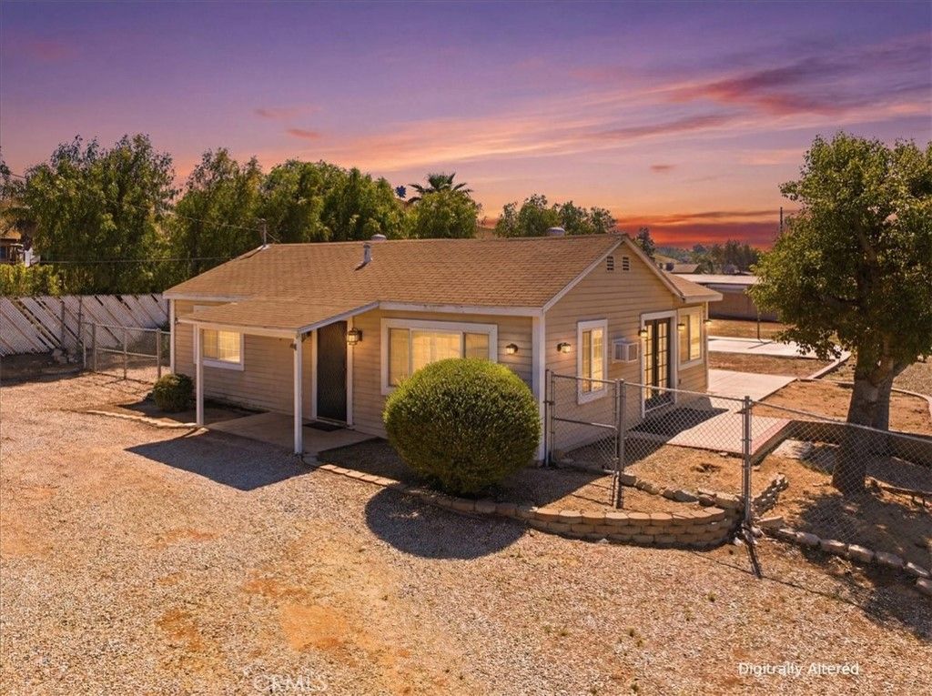 936 2nd, Norco, CA 92860