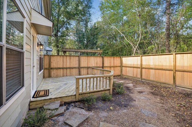 90 N Walden Elms Circle, Spring, TX 77382
