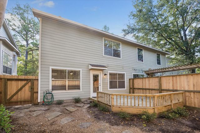 90 N Walden Elms Circle, Spring, TX 77382
