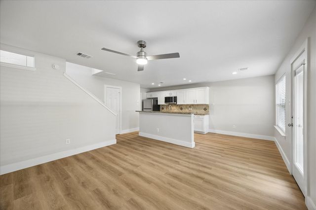 90 N Walden Elms Circle, Spring, TX 77382