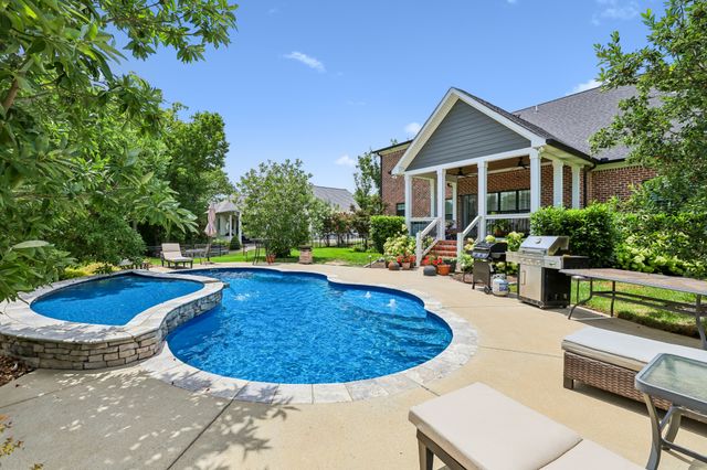 205 Old Horn Springs Rd, Lebanon, TN 37087
