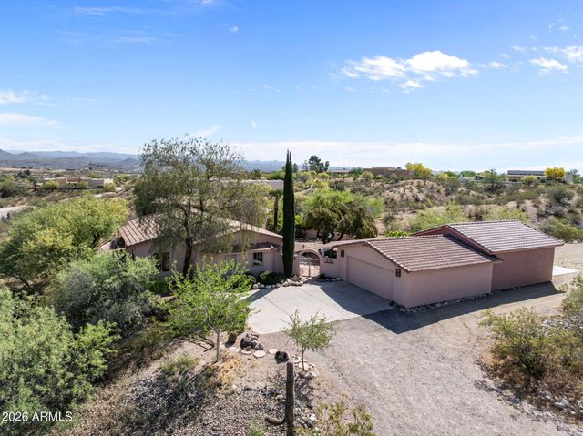 56031 N VULTURE MINE Road, Wickenburg, AZ 85390