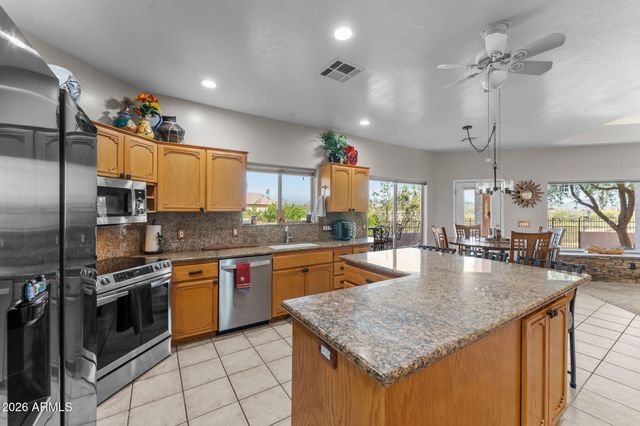 56031 N VULTURE MINE Road, Wickenburg, AZ 85390