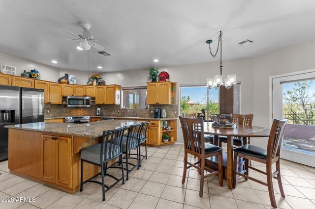 56031 N VULTURE MINE Road, Wickenburg, AZ 85390