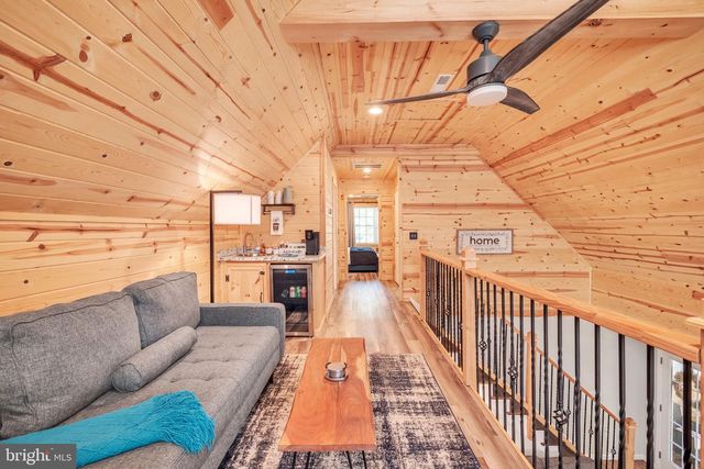 78 HIGH POINT DR, Wardensville, WV 26851