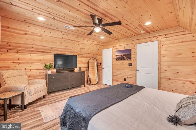 78 HIGH POINT DR, Wardensville, WV 26851