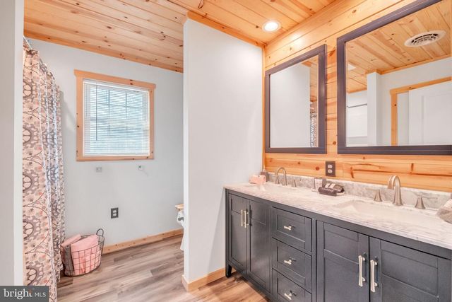 78 HIGH POINT DR, Wardensville, WV 26851