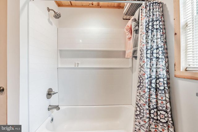 78 HIGH POINT DR, Wardensville, WV 26851