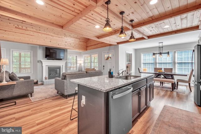 78 HIGH POINT DR, Wardensville, WV 26851