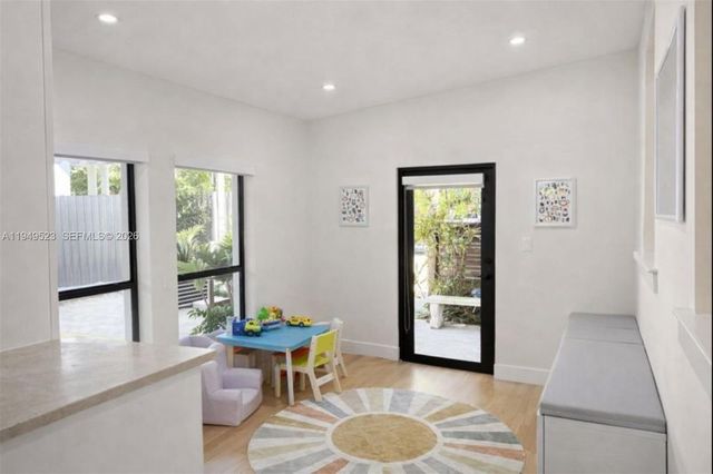 5827 SW 29th St 0, Miami, FL 33155