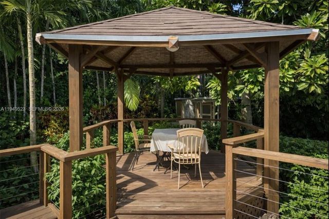 5827 SW 29th St 0, Miami, FL 33155