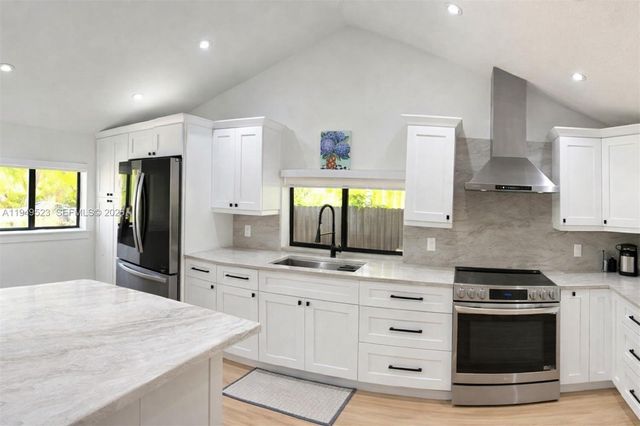 5827 SW 29th St 0, Miami, FL 33155