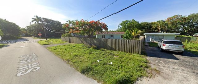 2804 SW 16 Street COTTAGE, Fort Lauderdale, FL 33312