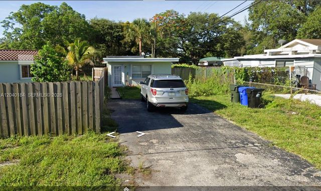 2804 SW 16 Street COTTAGE, Fort Lauderdale, FL 33312