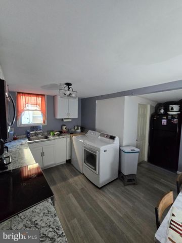 319 E 20TH ST, Chester, PA 19013