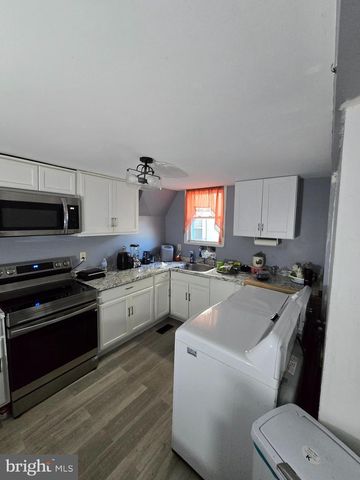 319 E 20TH ST, Chester, PA 19013