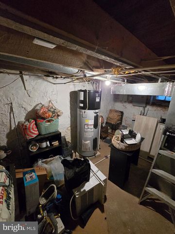 319 E 20TH ST, Chester, PA 19013