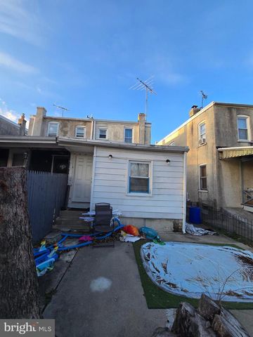 319 E 20TH ST, Chester, PA 19013