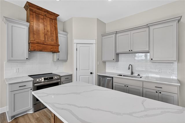 160 Turnrow Cove, Snook, TX 77878