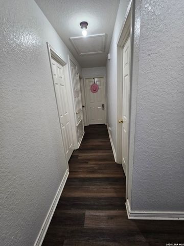 9410 Hacienda Acres, San Antonio, TX 78245