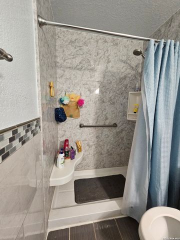 9410 Hacienda Acres, San Antonio, TX 78245