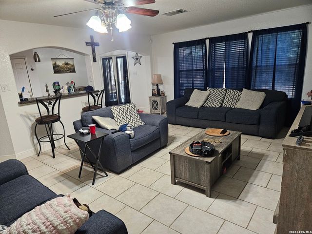 9410 Hacienda Acres, San Antonio, TX 78245