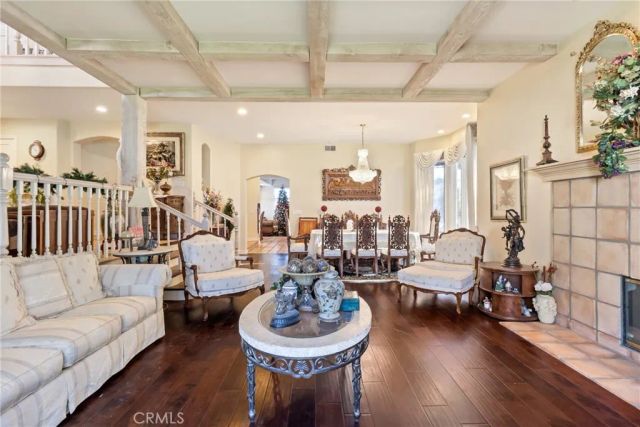 2 Colina, Rolling Hills Estates, CA 90274