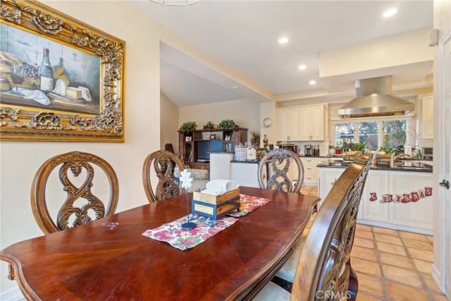 2 Colina, Rolling Hills Estates, CA 90274