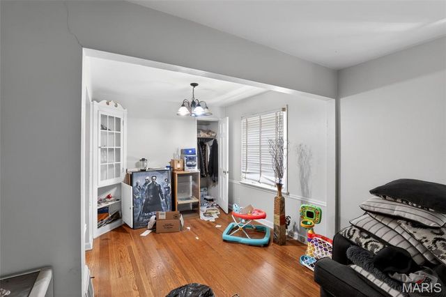 1941 Farrell Drive, St Louis, MO 63133