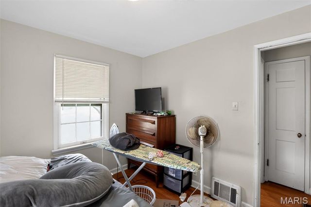 1941 Farrell Drive, St Louis, MO 63133