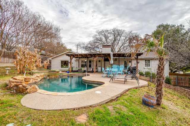 6504 Genoa Road, Fort Worth, TX 76116