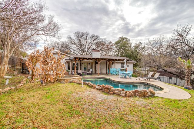 6504 Genoa Road, Fort Worth, TX 76116