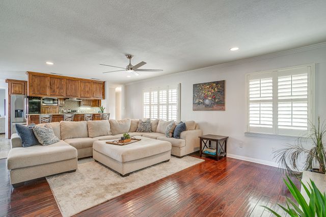 6504 Genoa Road, Fort Worth, TX 76116