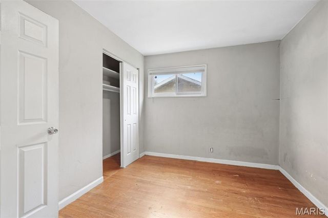 5613 Sanborn Drive, St Louis, MO 63121