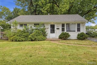 5613 Sanborn Drive, St Louis, MO 63121