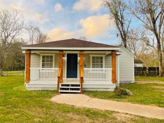166 Sycamore Street, Richwood, TX 77531