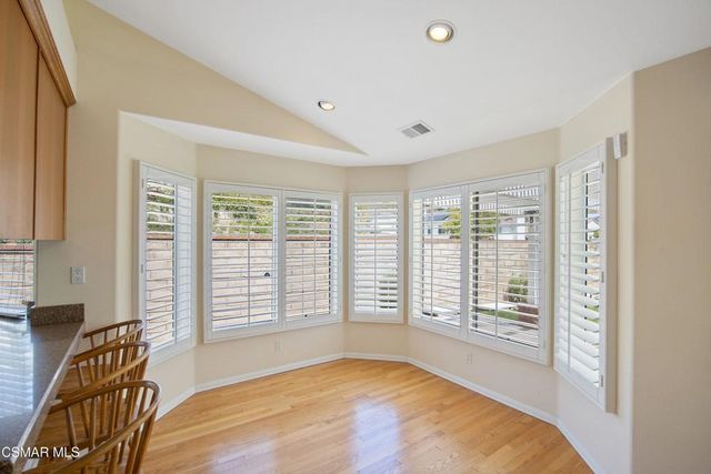 5490 Wembly Avenue, Oak Park, CA 91377