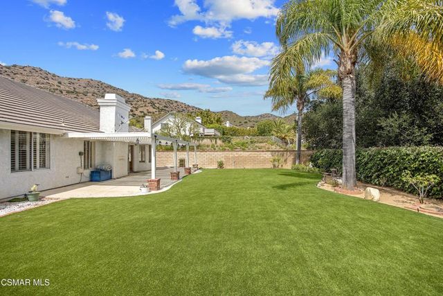 5490 Wembly Avenue, Oak Park, CA 91377