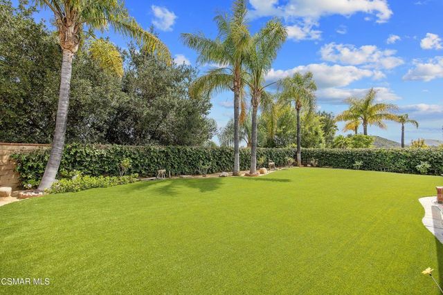 5490 Wembly Avenue, Oak Park, CA 91377
