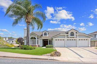 5490 Wembly Avenue, Oak Park, CA 91377