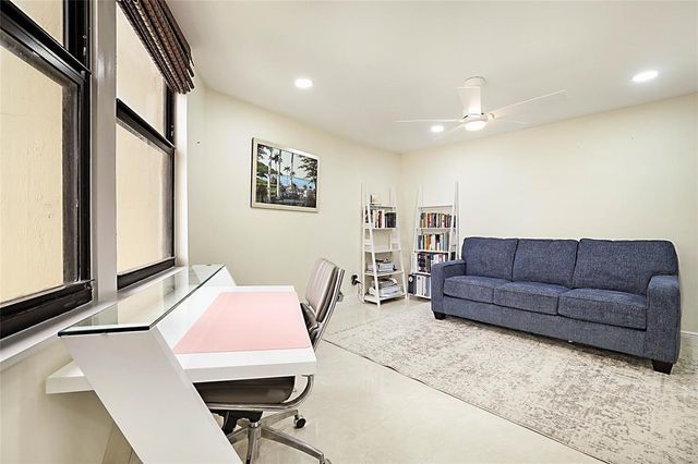 2800 N OCEAN Drive B-9A, Riviera Beach, FL 33404