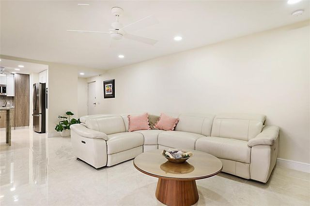2800 N OCEAN Drive B-9A, Riviera Beach, FL 33404