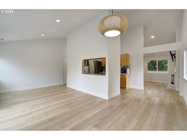 1611 Ne 113TH St, Vancouver, WA 98686