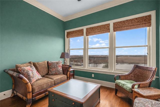 107 Broad Street D, Darien, GA 31305